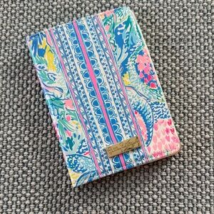 Lily Pulitzer passport book cover new without tags mermaid print paradise bound